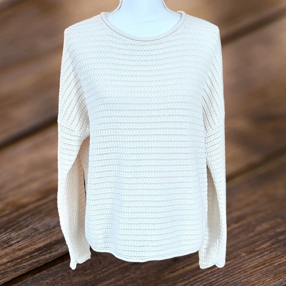 Universal Thread Sweaters - Universal Thread Cream Textured Scoopneck Sweater Size XL
